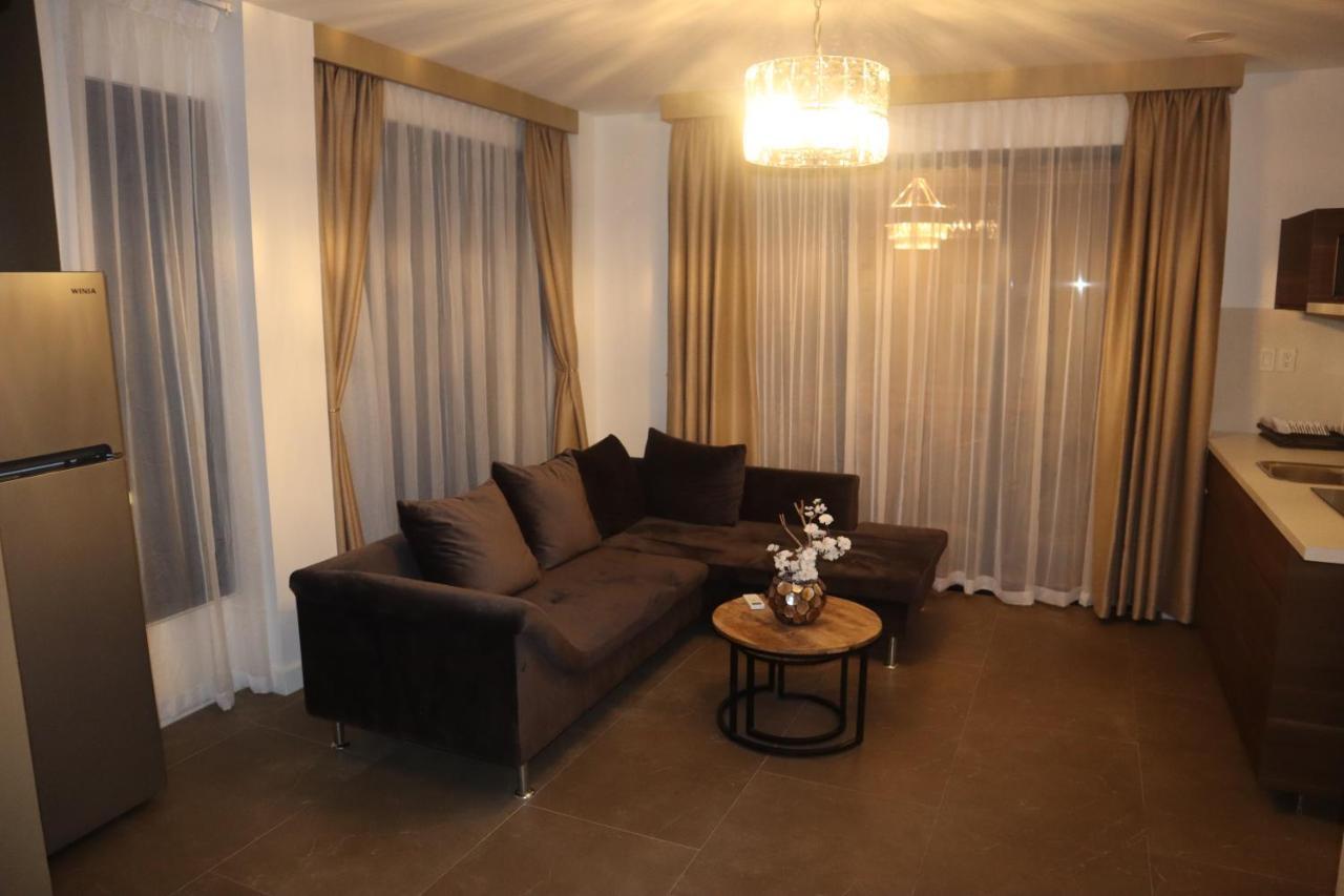 Empire Apartments Su 2 Marthastraat Paramaribo Esterno foto